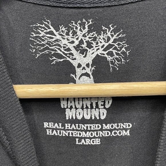 Hackle Haunted Mound From The Haunted Mound Graphic Tee Black L - Picture 3 of 6